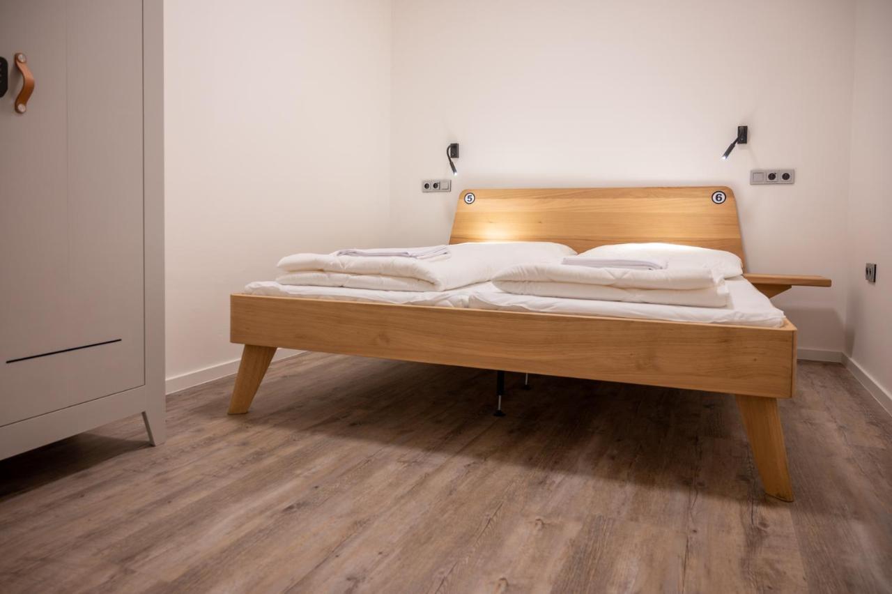 Art Hostel & Apartments Dvůr Králové nad Labem 외부 사진