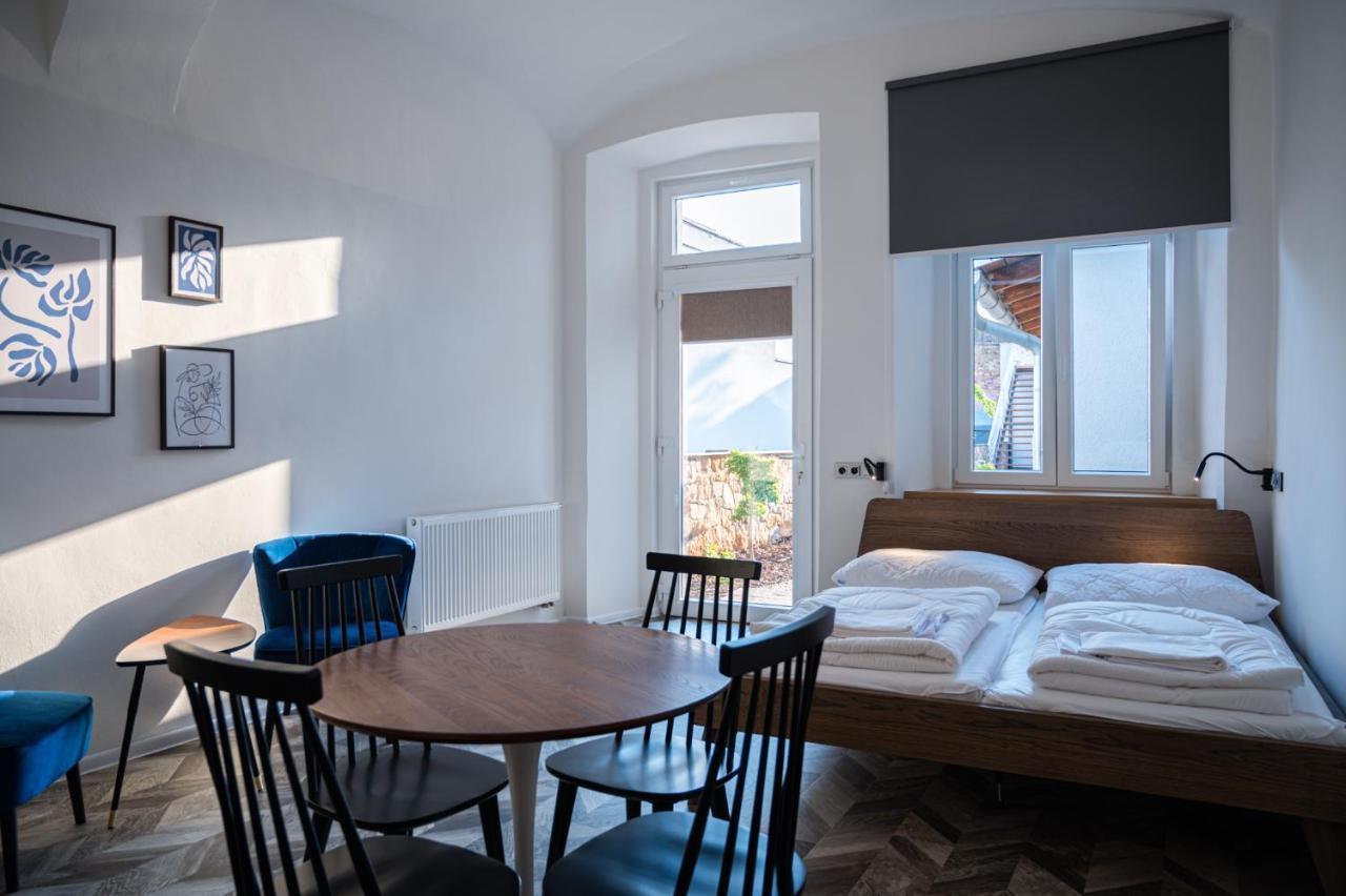 Art Hostel & Apartments Dvůr Králové nad Labem 외부 사진